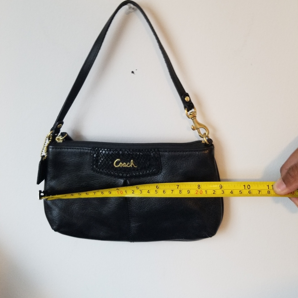 Vintage Coach Black Leather Wristlet - Zippered - Clutch Purse - Cursive Logo - Picture 5 of 7